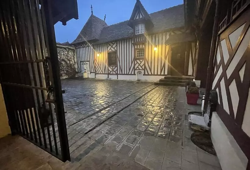 Majatalo Marquise Barbot