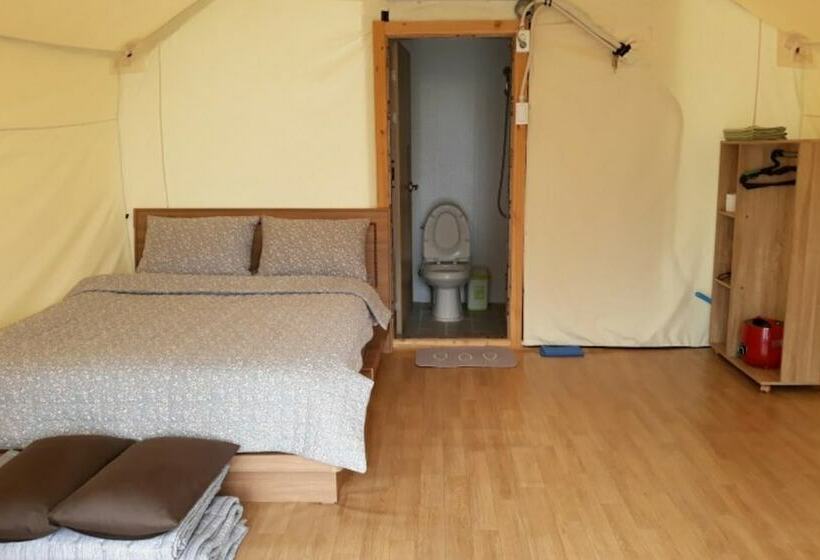פנסיון Namhae Healing Island Glamping