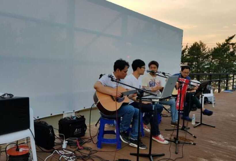 פנסיון Namhae Healing Island Glamping