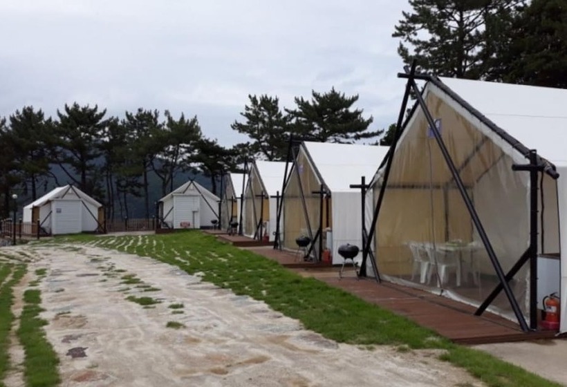 פנסיון Namhae Healing Island Glamping