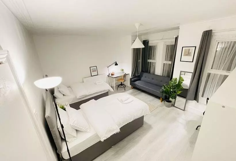 ペンション Norman Guest House