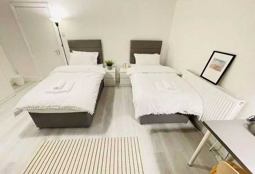 ペンション Norman Guest House