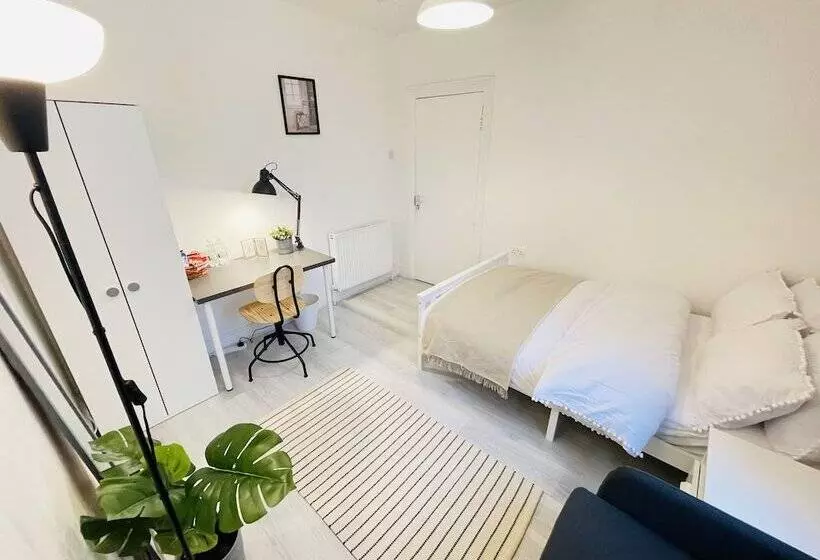 ペンション Norman Guest House