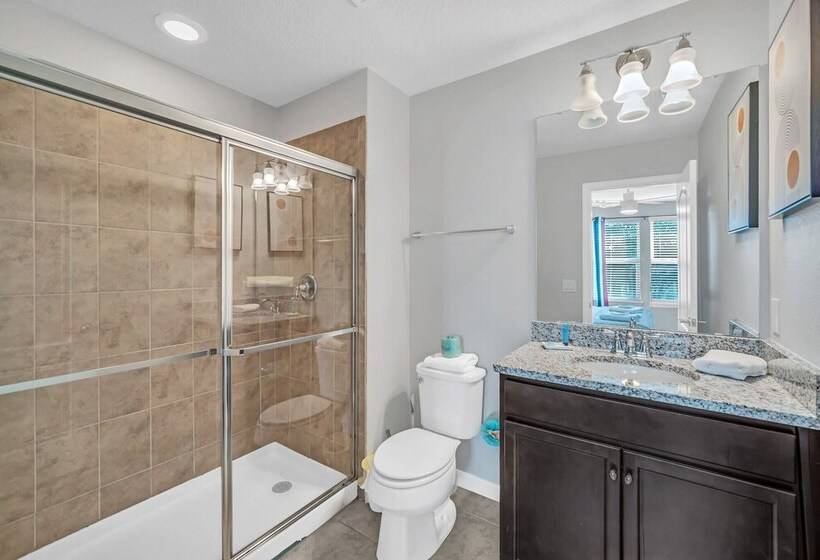 Stunning Modern Family Villa, Pool & Jacuzzi With Private View, Themed Bedrooms!