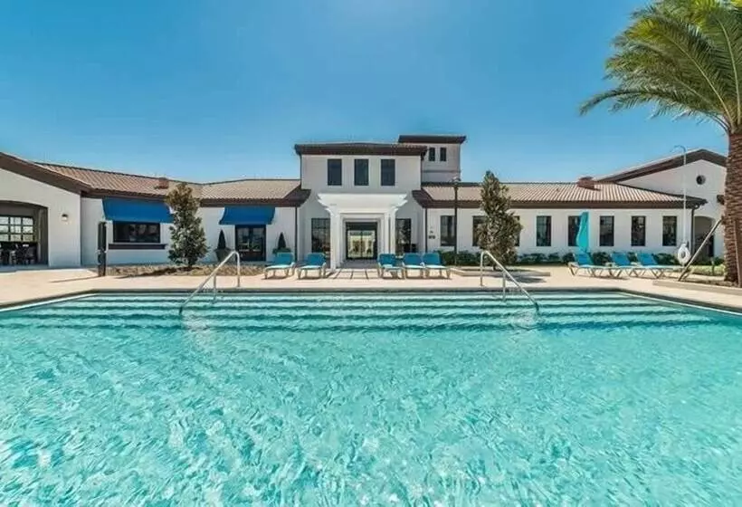 Stunning Modern Family Villa, Pool & Jacuzzi With Private View, Themed Bedrooms!