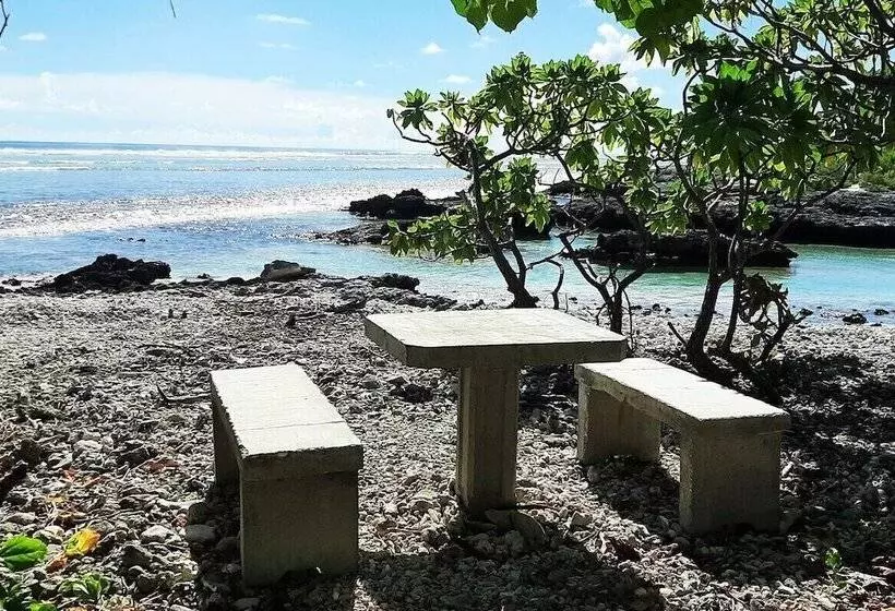 تختخواب و صبحانه Moana Breeze Rangiroa   Rental Car Included   Air Conditioning   Wi Fi