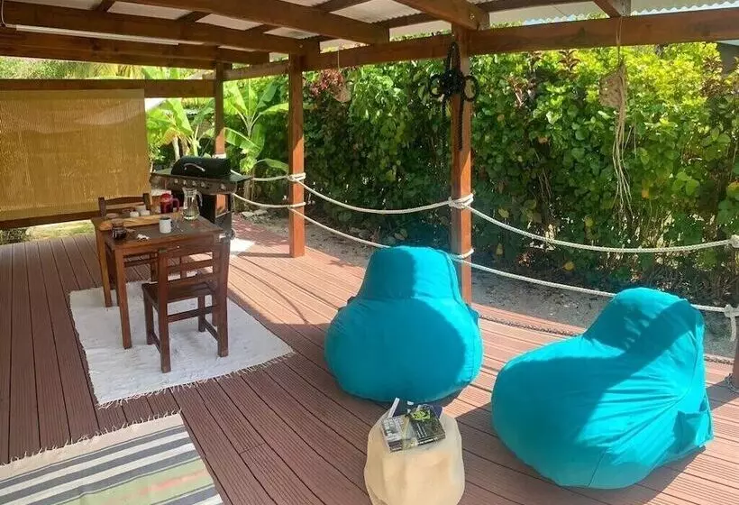 تختخواب و صبحانه Moana Breeze Rangiroa   Rental Car Included   Air Conditioning   Wi Fi