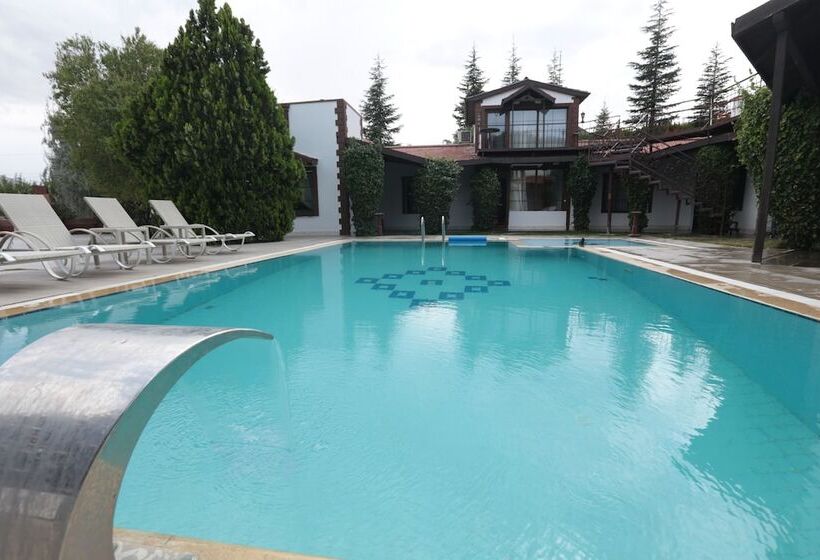 Hotel çeli̇k Resort