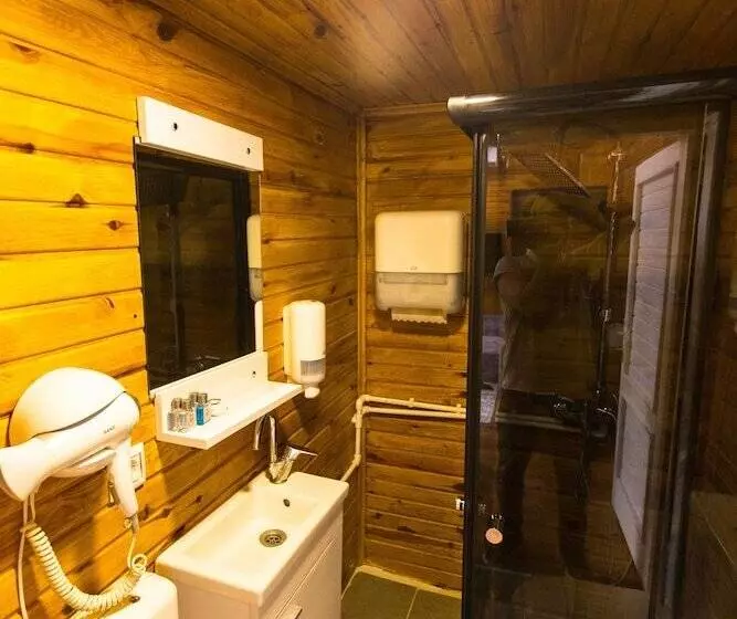 Hotelli çeli̇k Resort