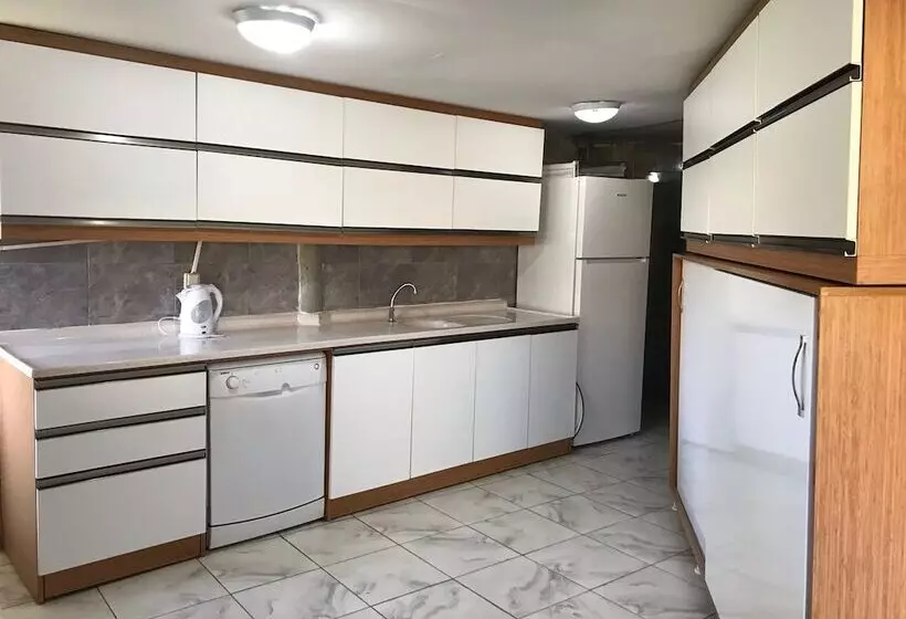 Hotelli çeli̇k Resort