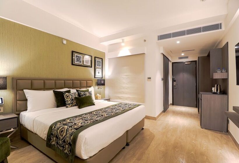 فندق Air By Ahuja Residences