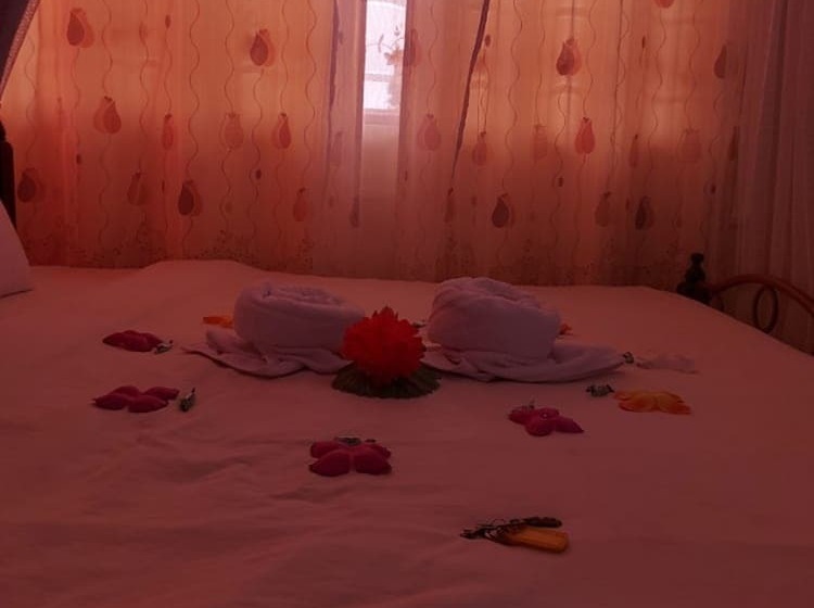 Отель Broad Park