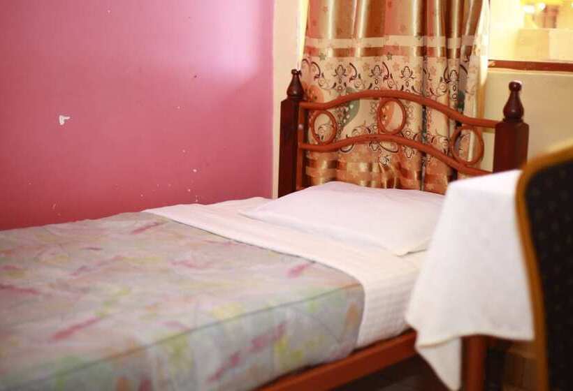 Отель Broad Park