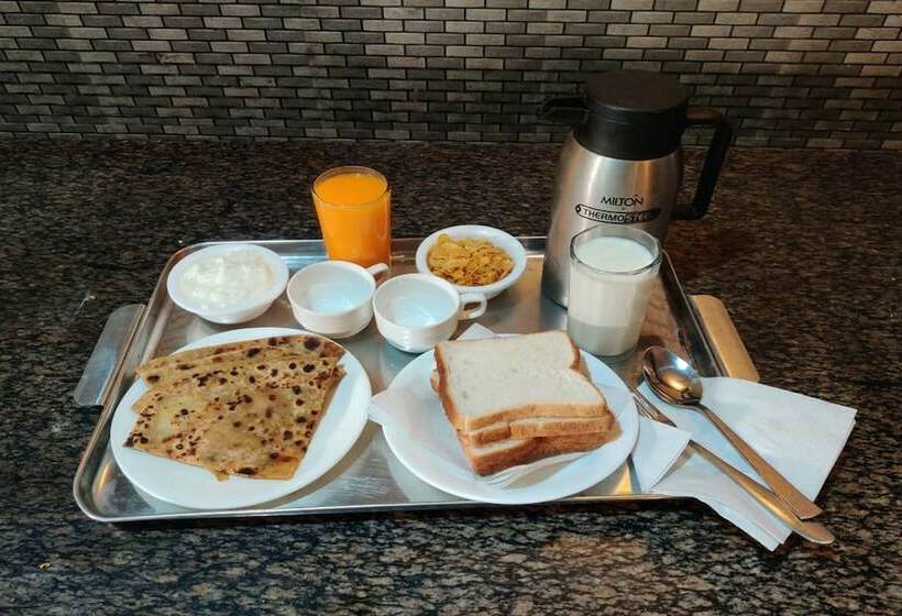 Hotel Goroomgo Heart Of South Dumdum Kolkata