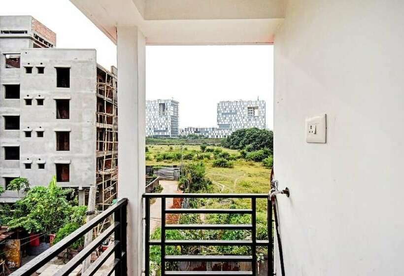 Hotel Goroomgo Heart Of South Dumdum Kolkata