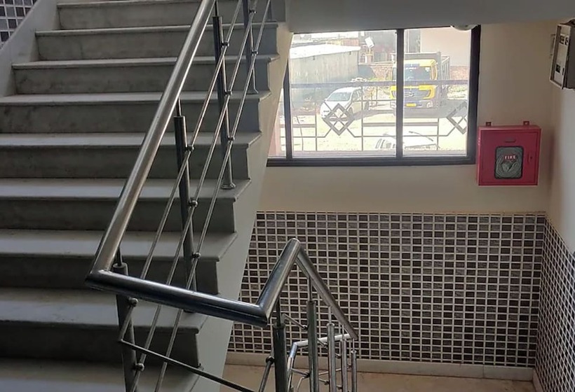 호텔 Goroomgo Shakuntala Katra