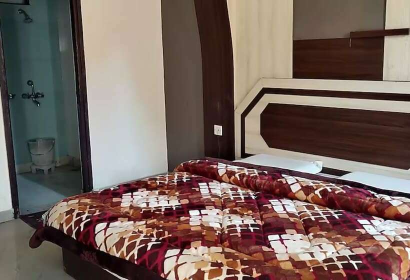 호텔 Goroomgo Shakuntala Katra