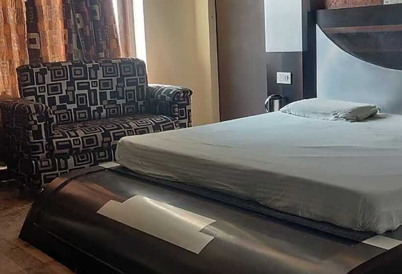 호텔 Goroomgo Shakuntala Katra