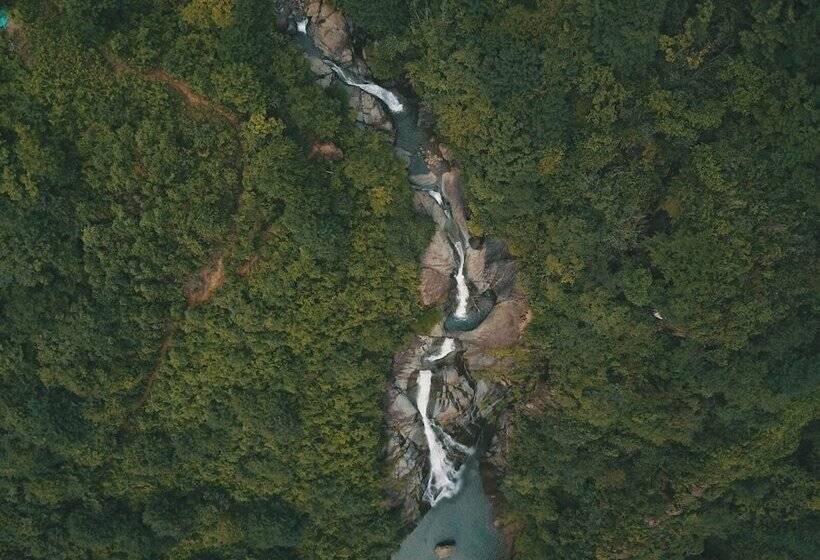 Отель Grand Selale