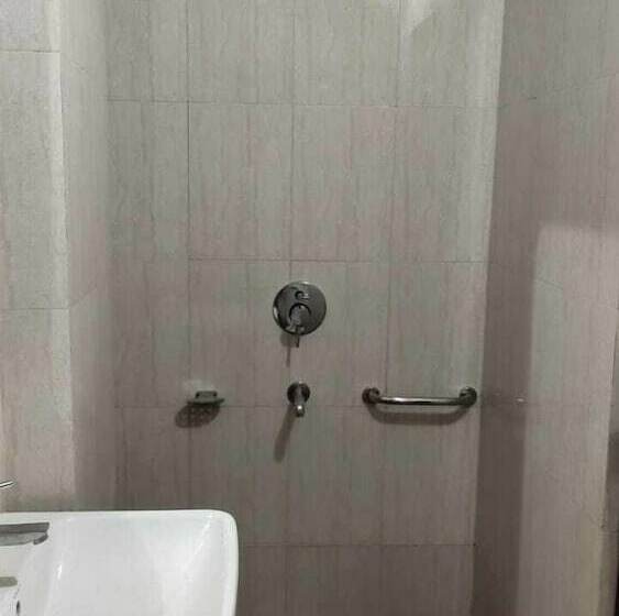 בית מלון כפרי Green Leaf