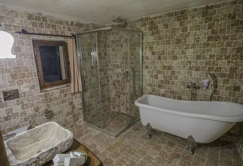 Hotelli Kalsedon Cave Suites