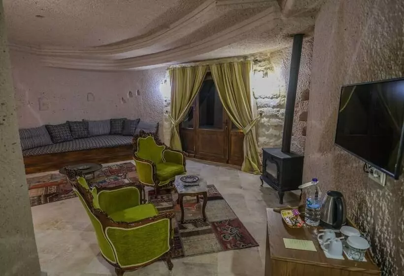Hotelli Kalsedon Cave Suites
