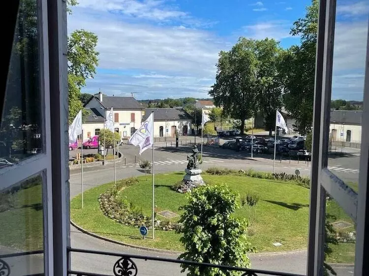 Hotelli Le Central Hôtel Bar