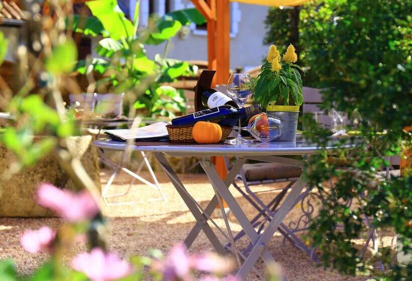 هتل Le Jardin Des Chouchoux