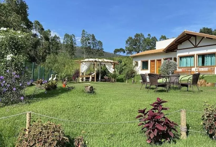 Hotelli Pousada Vale Do Chapéu