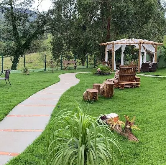 Hotelli Pousada Vale Do Chapéu