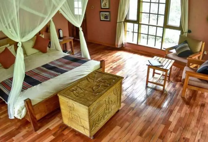 هتل Primate Lodge