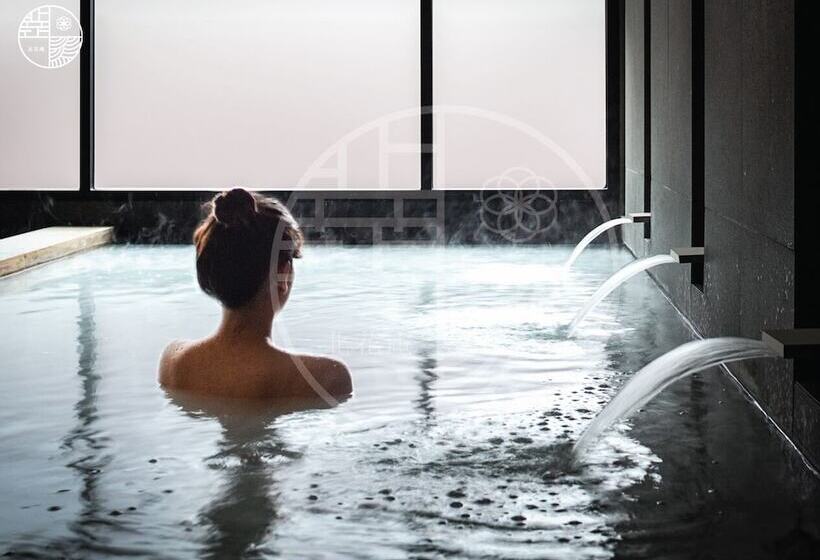 Raveevan Hotel Santidham