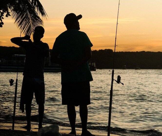 هتل Santorini Beach