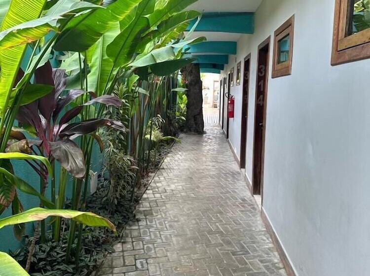 هتل Santorini Beach