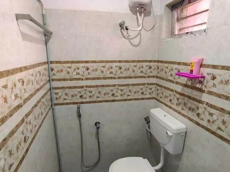 Hotelli Sri Mahalakshmi Deluxe Lodge