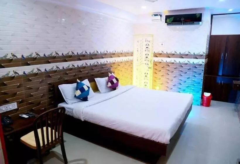 Hotelli Sri Mahalakshmi Deluxe Lodge