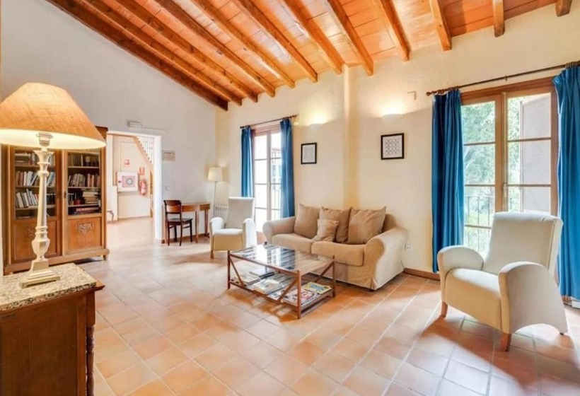 هتل Torre San Juan