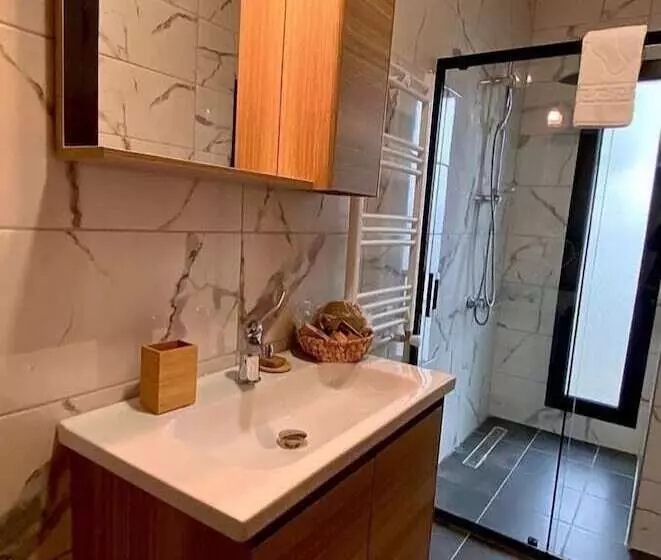 ホテル šuma Disanje