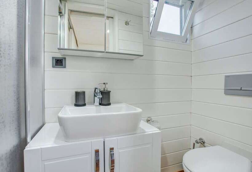 בית מלון כפרי Urlachi çiftliği