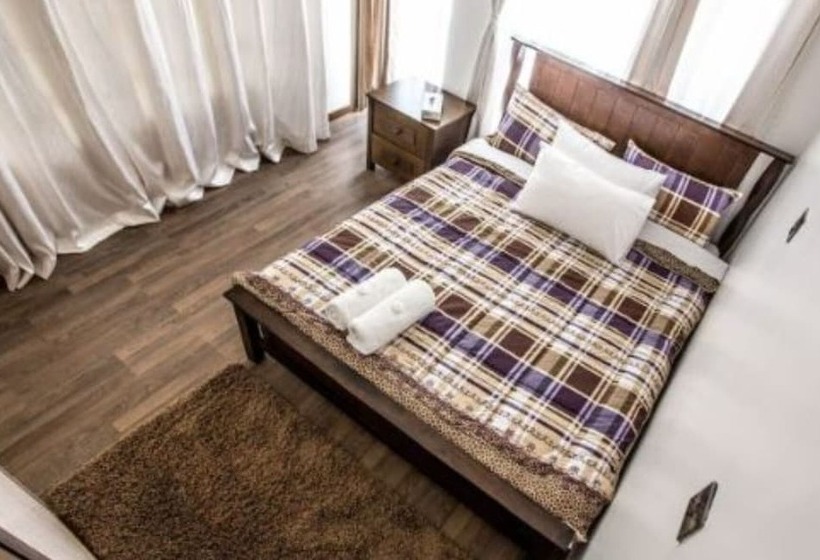 هتل Yard Valley Manor