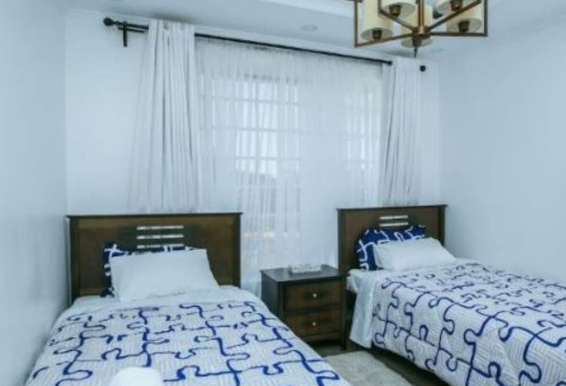 هتل Yard Valley Manor