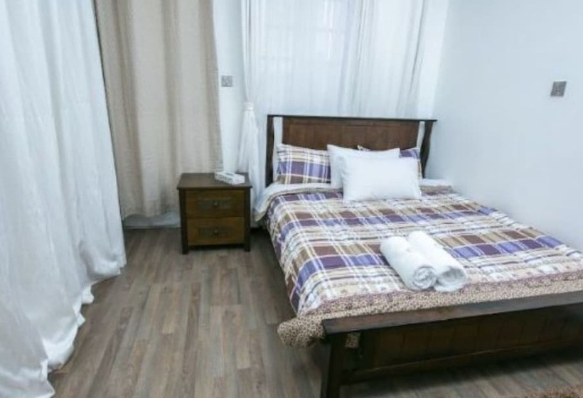 هتل Yard Valley Manor