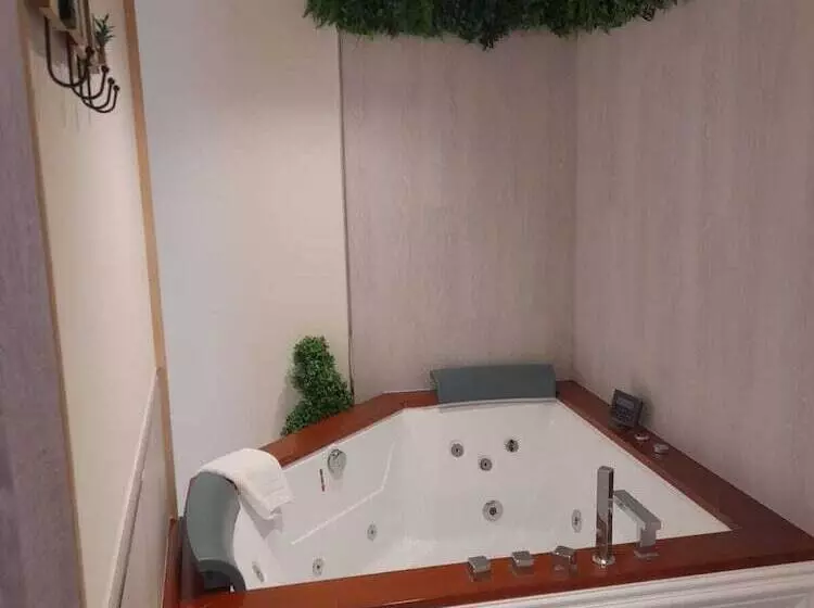 La Puerta De Nerja Hostal Boutique