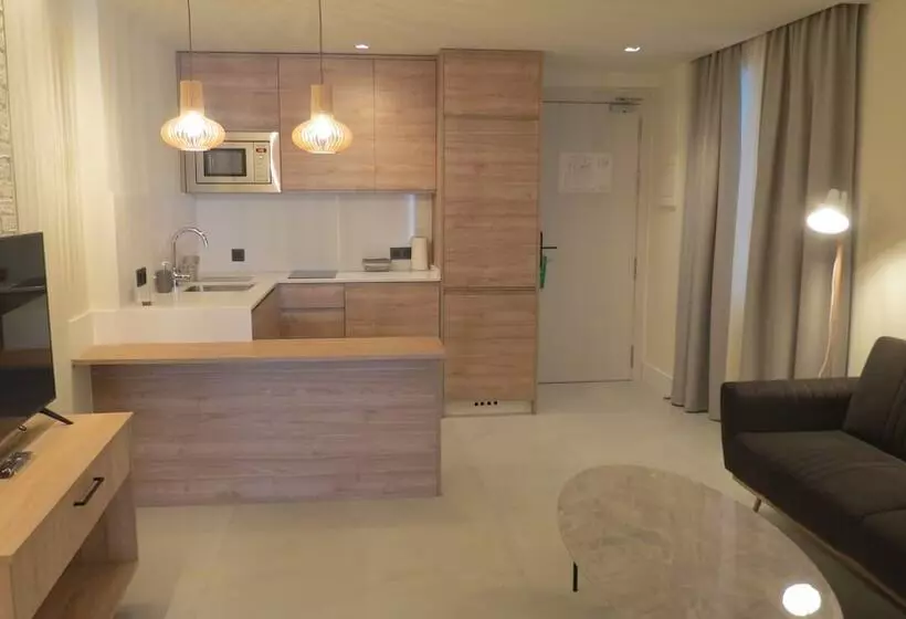 La Puerta De Nerja Hostal Boutique