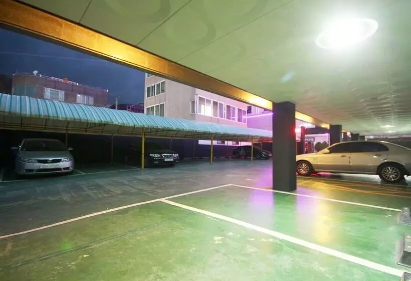 モーテル Uiryeong Aubeson