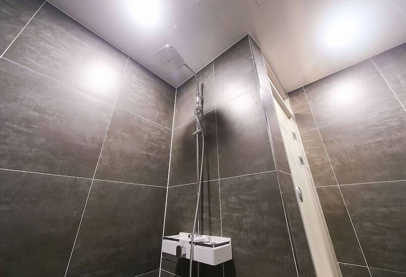 Motel Yeongcheon D Day