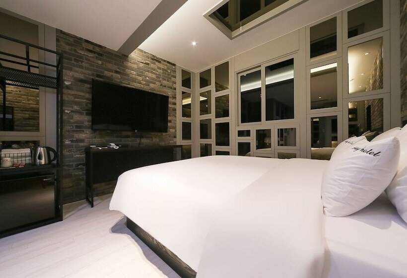 Motel Yeongcheon D Day