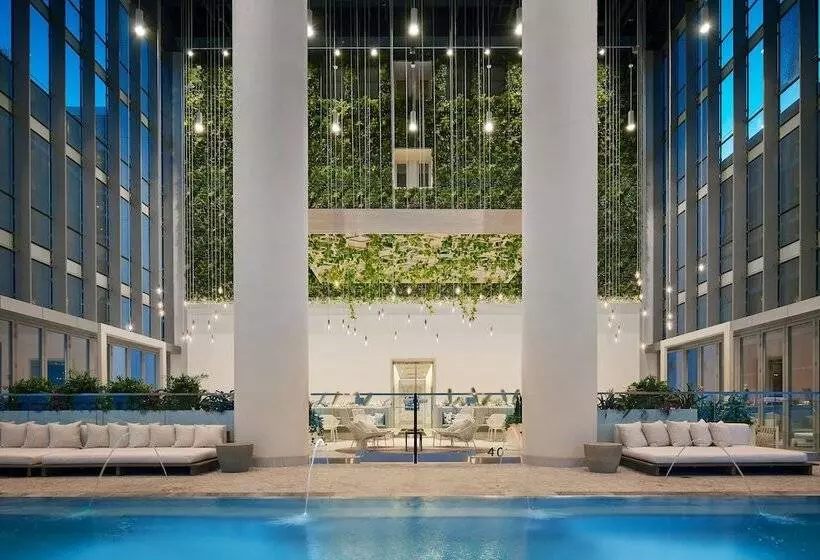 Sentral Michigan Avenue