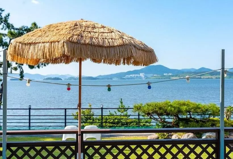 Yeosu Hi Mom Kids Family Pension Black