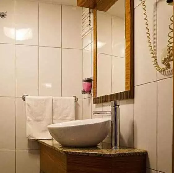 Aamiaismajoitus (B&B) Atlas Otel